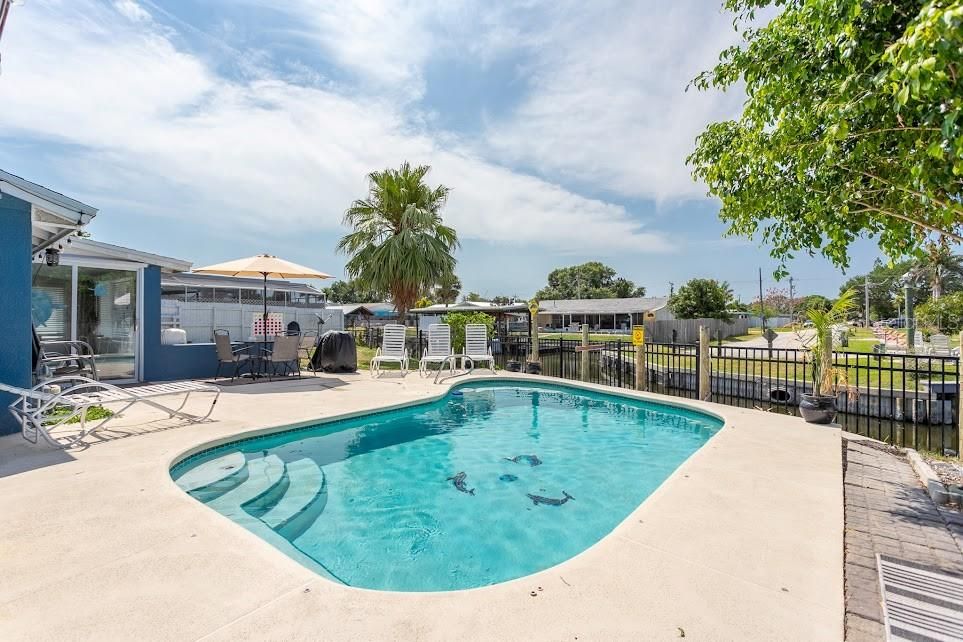 En Venta: $544,000 (4 camas, 2 baños, 1900 Pies cuadrados)