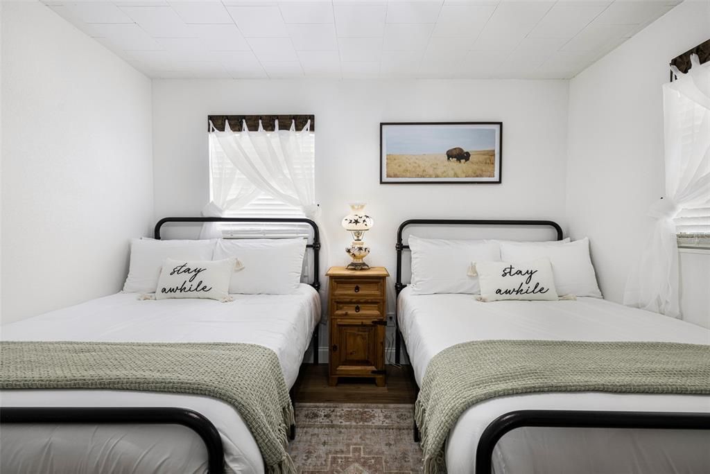 En Venta: $899,000 (8 camas, 0 baños, 3300 Pies cuadrados)