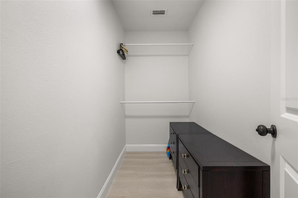 En Venta: $899,000 (8 camas, 0 baños, 3300 Pies cuadrados)