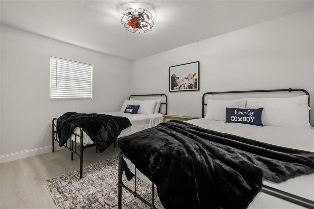 En Venta: $899,000 (8 camas, 0 baños, 3300 Pies cuadrados)