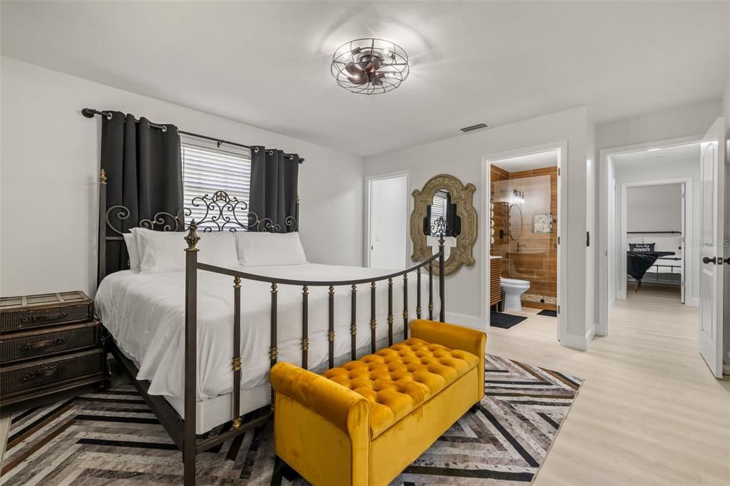 En Venta: $899,000 (8 camas, 0 baños, 3300 Pies cuadrados)