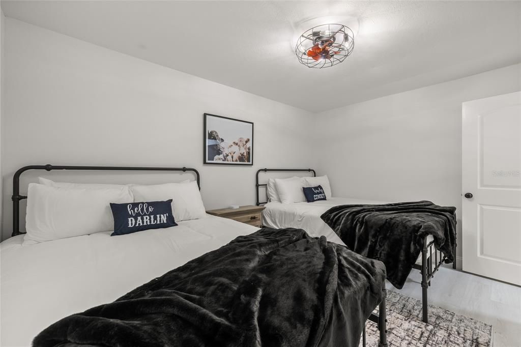 En Venta: $899,000 (8 camas, 0 baños, 3300 Pies cuadrados)