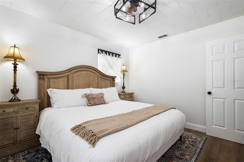 En Venta: $899,000 (8 camas, 0 baños, 3300 Pies cuadrados)