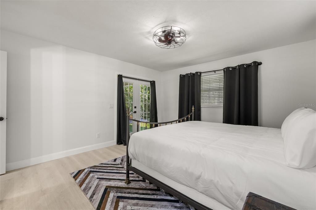 En Venta: $899,000 (8 camas, 0 baños, 3300 Pies cuadrados)