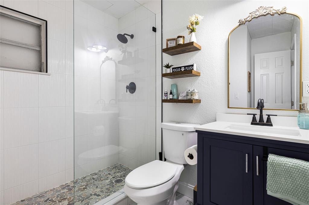 En Venta: $899,000 (8 camas, 0 baños, 3300 Pies cuadrados)