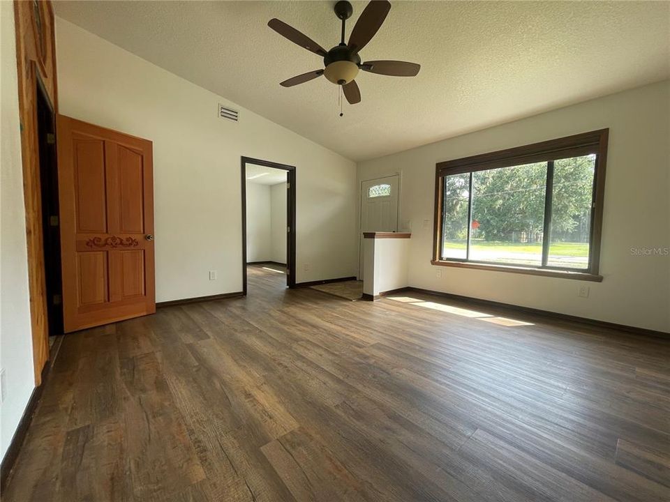 В аренду: $2,250 (3 спален, 2 ванн, 1200 Квадратных фут)