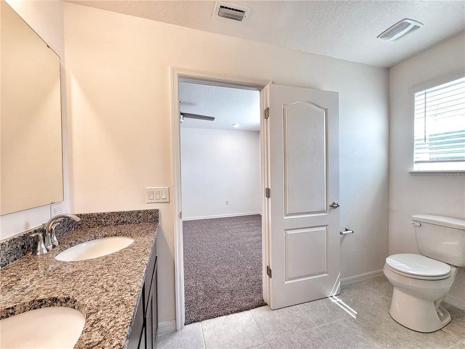 На продажу: $265,000 (3 спален, 2 ванн, 1635 Квадратных фут)