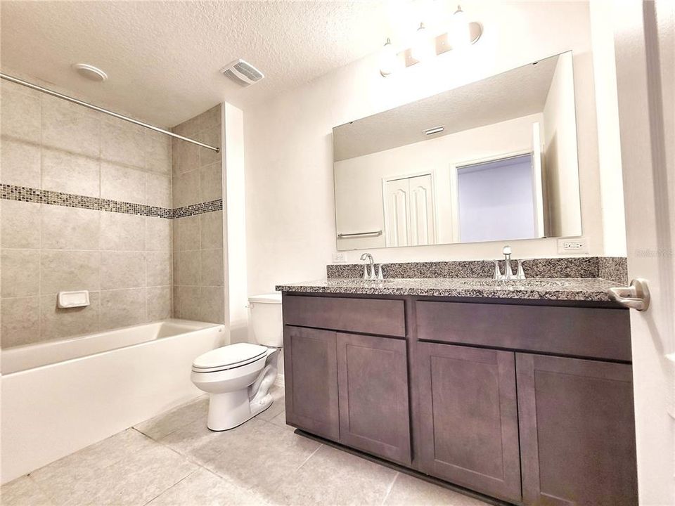 На продажу: $265,000 (3 спален, 2 ванн, 1635 Квадратных фут)