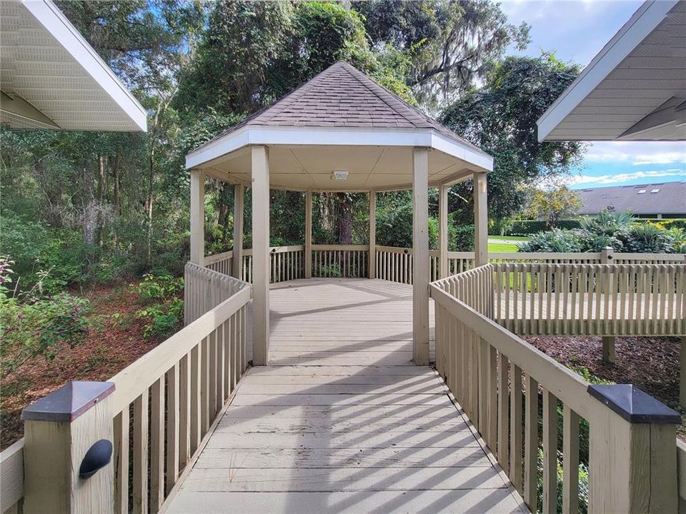 На продажу: $265,000 (3 спален, 2 ванн, 1635 Квадратных фут)