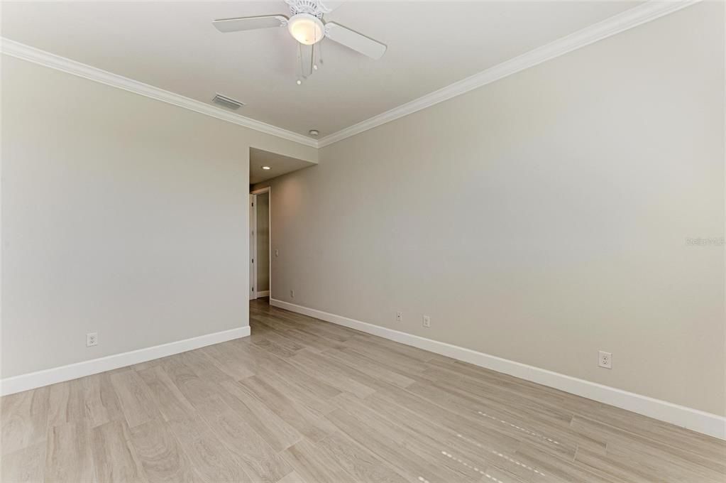 For Sale: $1,595,000 (9 beds, 0 baths, 5691 Square Feet)