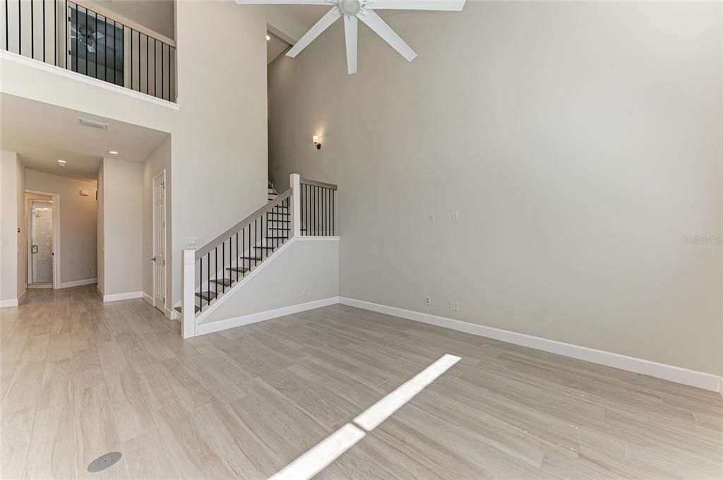 For Sale: $1,595,000 (9 beds, 0 baths, 5691 Square Feet)