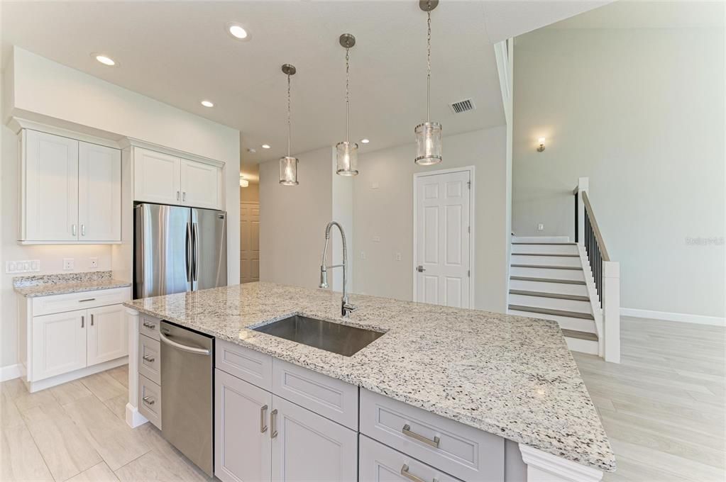 For Sale: $1,595,000 (9 beds, 0 baths, 5691 Square Feet)