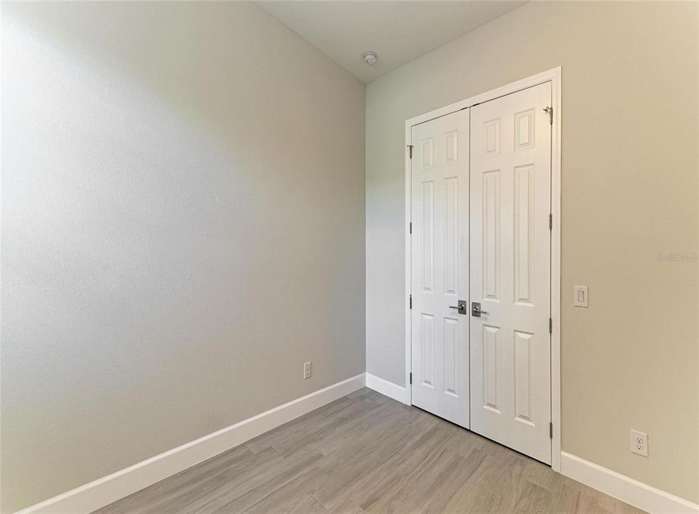 For Sale: $1,595,000 (9 beds, 0 baths, 5691 Square Feet)