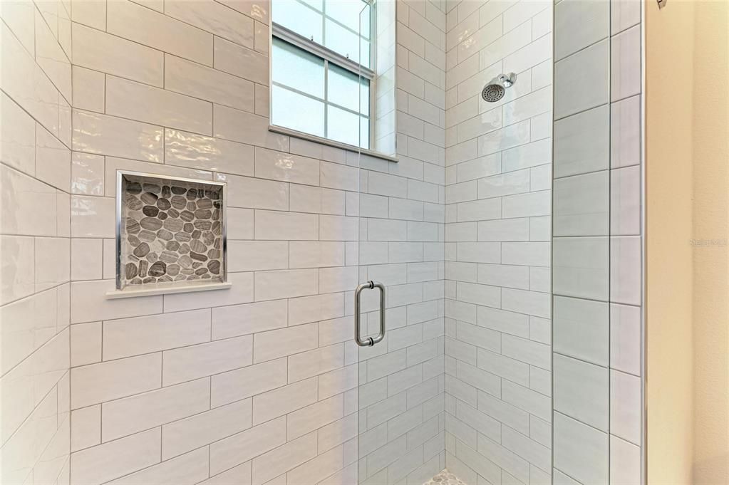 For Sale: $1,595,000 (9 beds, 0 baths, 5691 Square Feet)