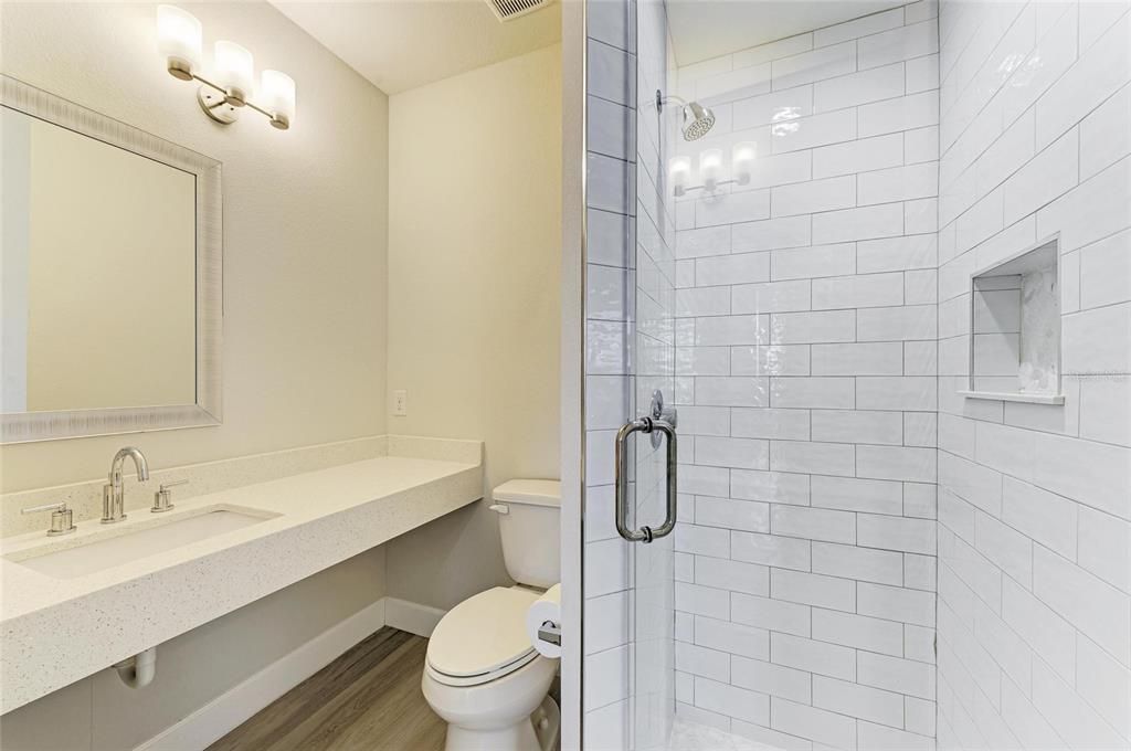 For Sale: $1,595,000 (9 beds, 0 baths, 5691 Square Feet)