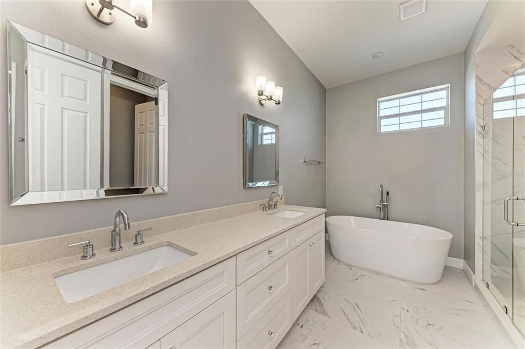 For Sale: $1,595,000 (9 beds, 0 baths, 5691 Square Feet)