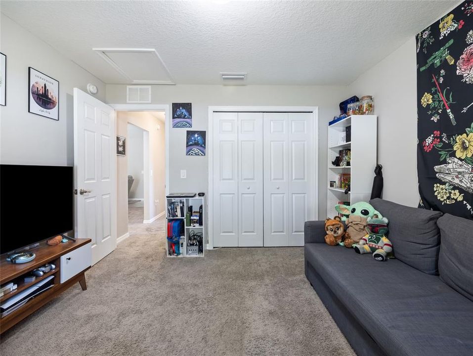 待售: $250,000 (3 贝兹, 2 浴室, 1437 平方英尺)