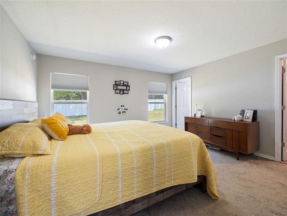 待售: $250,000 (3 贝兹, 2 浴室, 1437 平方英尺)