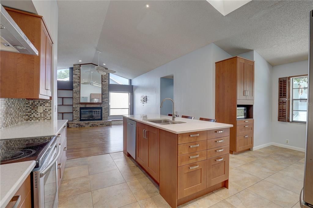 В аренду: $3,000 (4 спален, 2 ванн, 2327 Квадратных фут)