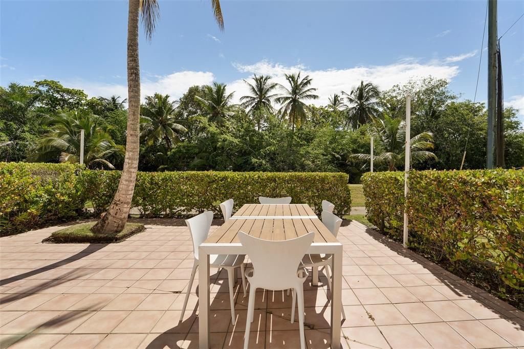 For Rent: $4,500 (4 beds, 4 baths, 2800 Square Feet)