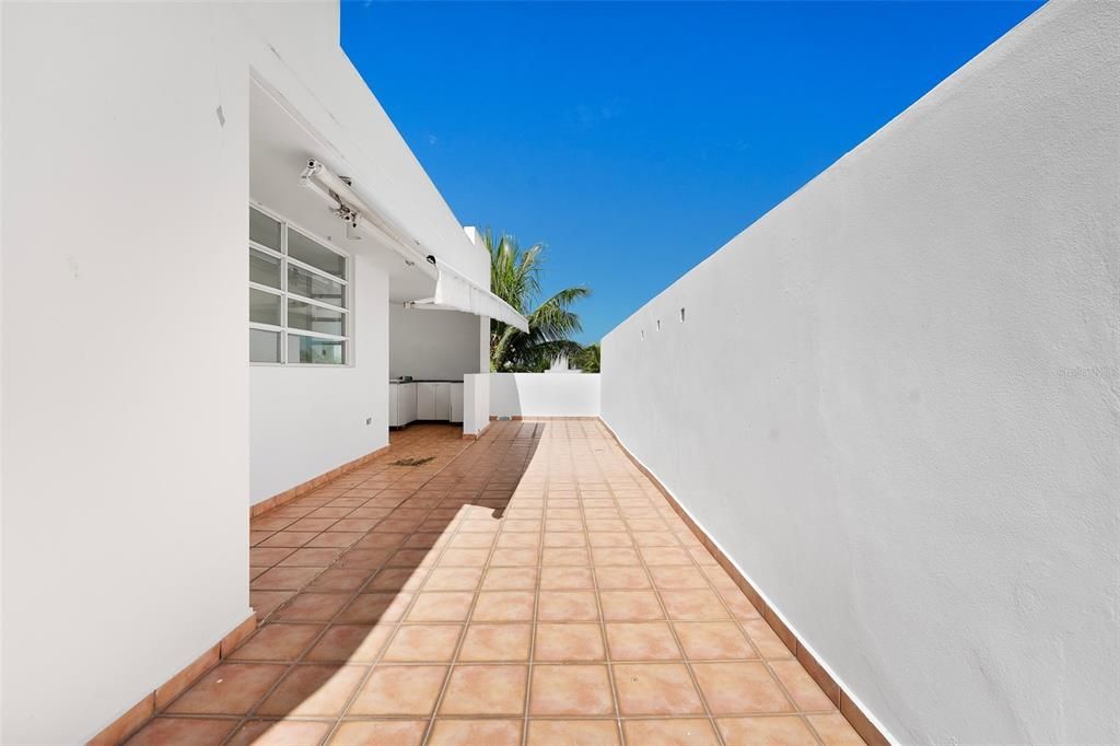 For Rent: $4,500 (4 beds, 4 baths, 2800 Square Feet)