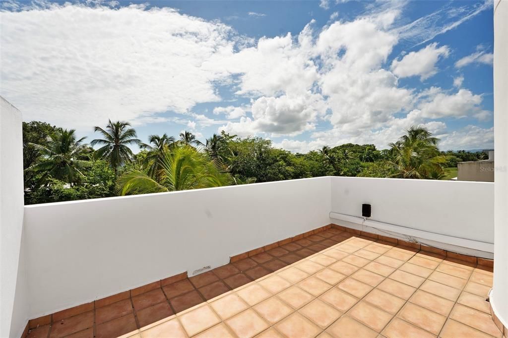 For Rent: $4,500 (4 beds, 4 baths, 2800 Square Feet)