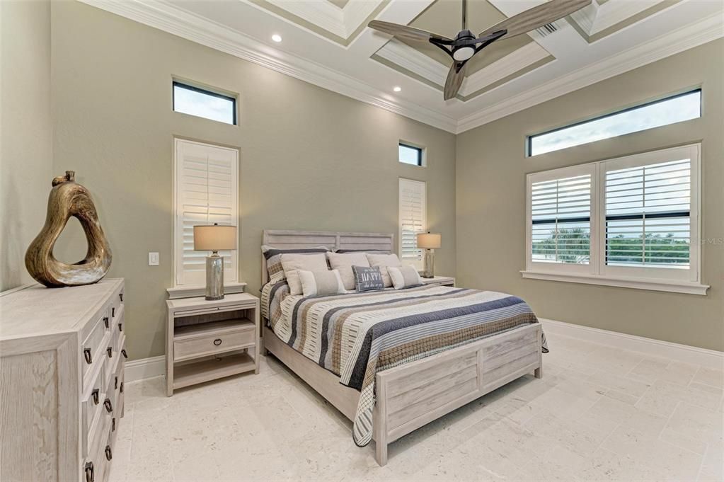 For Sale: $1,399,000 (3 beds, 2 baths, 2474 Square Feet)