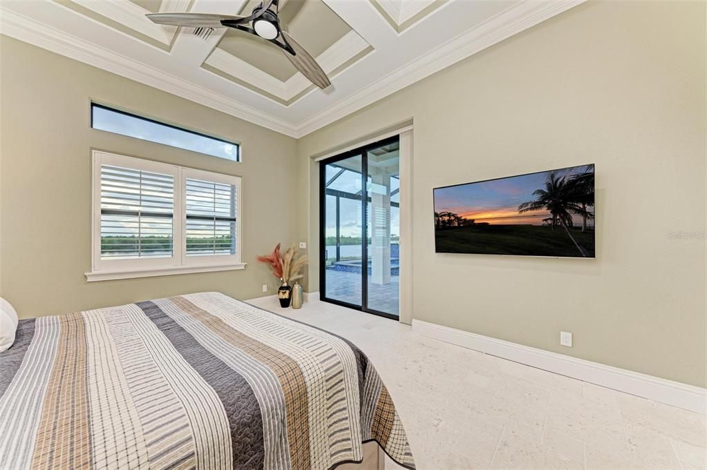 For Sale: $1,399,000 (3 beds, 2 baths, 2474 Square Feet)