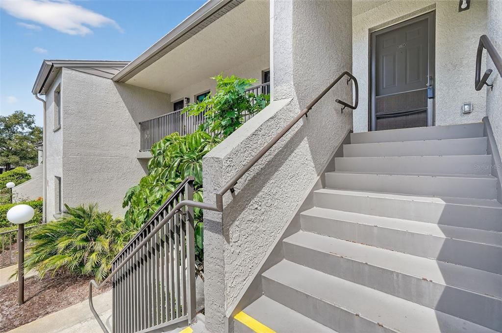 Под контрактом: $125,000 (2 спален, 2 ванн, 687 Квадратных фут)