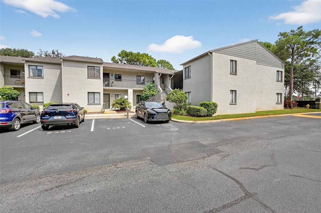 Под контрактом: $125,000 (2 спален, 2 ванн, 687 Квадратных фут)