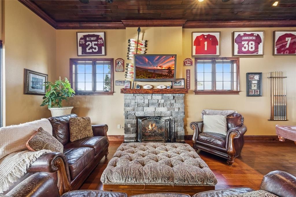 待售: $2,935,000 (4 贝兹, 4 浴室, 7010 平方英尺)