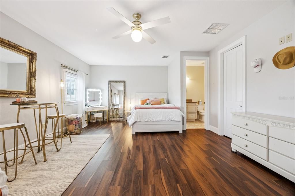 待售: $2,935,000 (4 贝兹, 4 浴室, 7010 平方英尺)