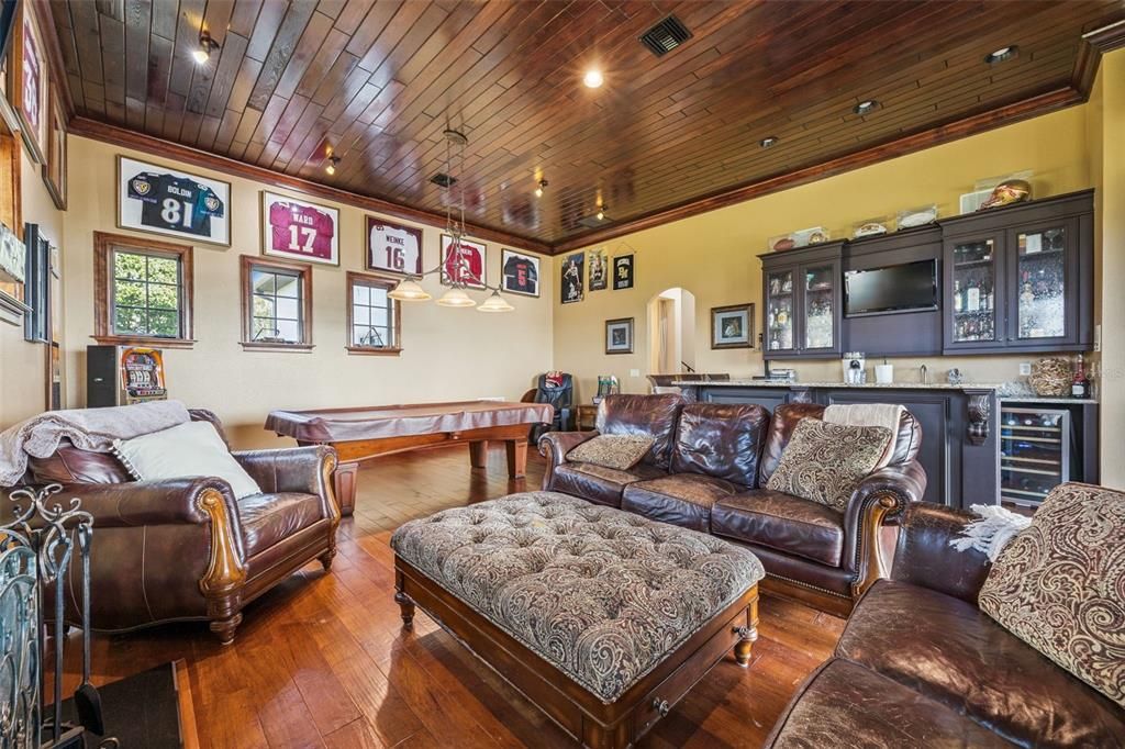 待售: $2,935,000 (4 贝兹, 4 浴室, 7010 平方英尺)