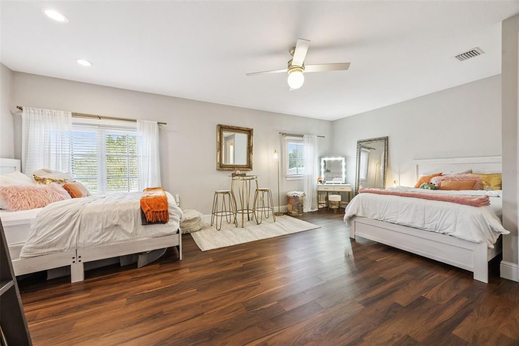 待售: $2,935,000 (4 贝兹, 4 浴室, 7010 平方英尺)