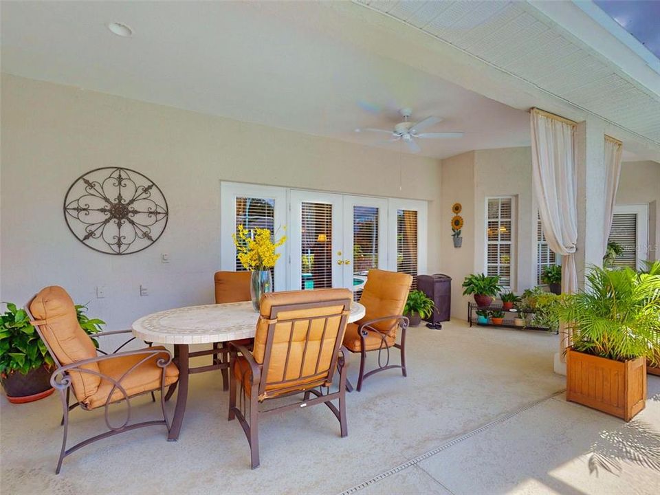 合同活跃: $619,900 (3 贝兹, 2 浴室, 2263 平方英尺)