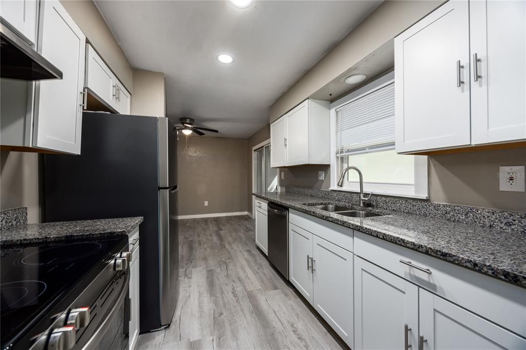 For Sale: $224,000 (4 beds, 1 baths, 1656 Square Feet)