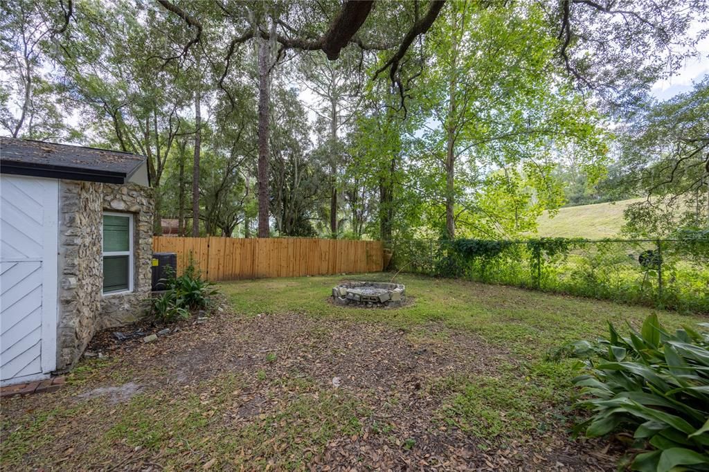 For Sale: $224,000 (4 beds, 1 baths, 1656 Square Feet)