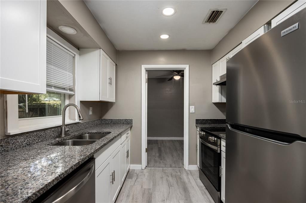 For Sale: $224,000 (4 beds, 1 baths, 1656 Square Feet)