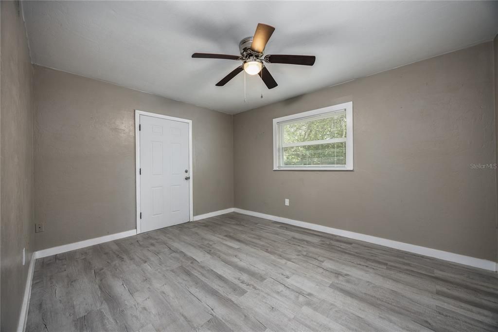 For Sale: $224,000 (4 beds, 1 baths, 1656 Square Feet)