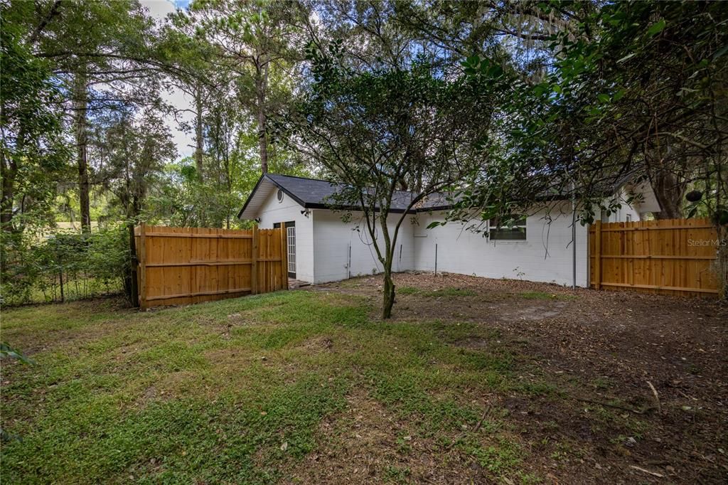 For Sale: $224,000 (4 beds, 1 baths, 1656 Square Feet)