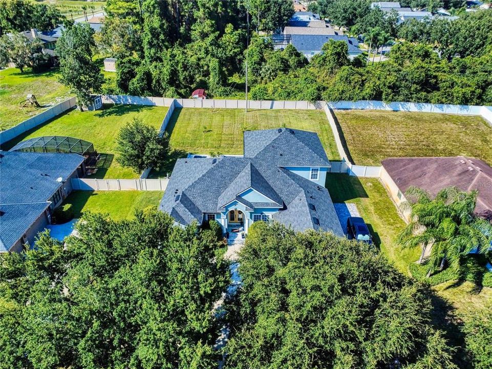 For Sale: $895,000 (5 beds, 3 baths, 4016 Square Feet)