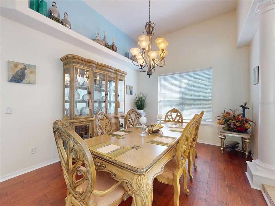 For Sale: $895,000 (5 beds, 3 baths, 4016 Square Feet)