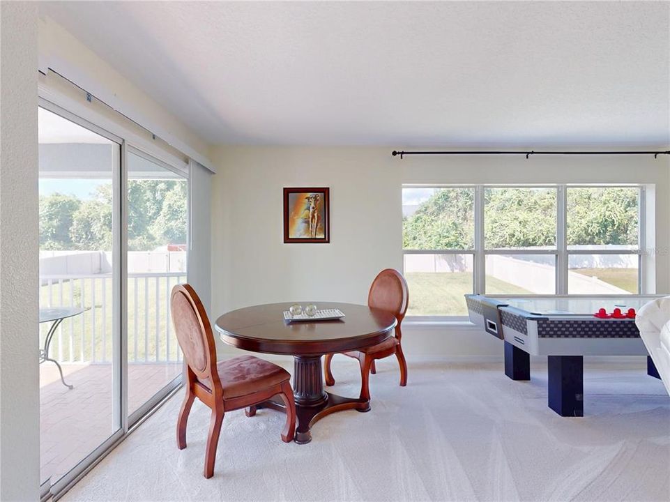 For Sale: $895,000 (5 beds, 3 baths, 4016 Square Feet)