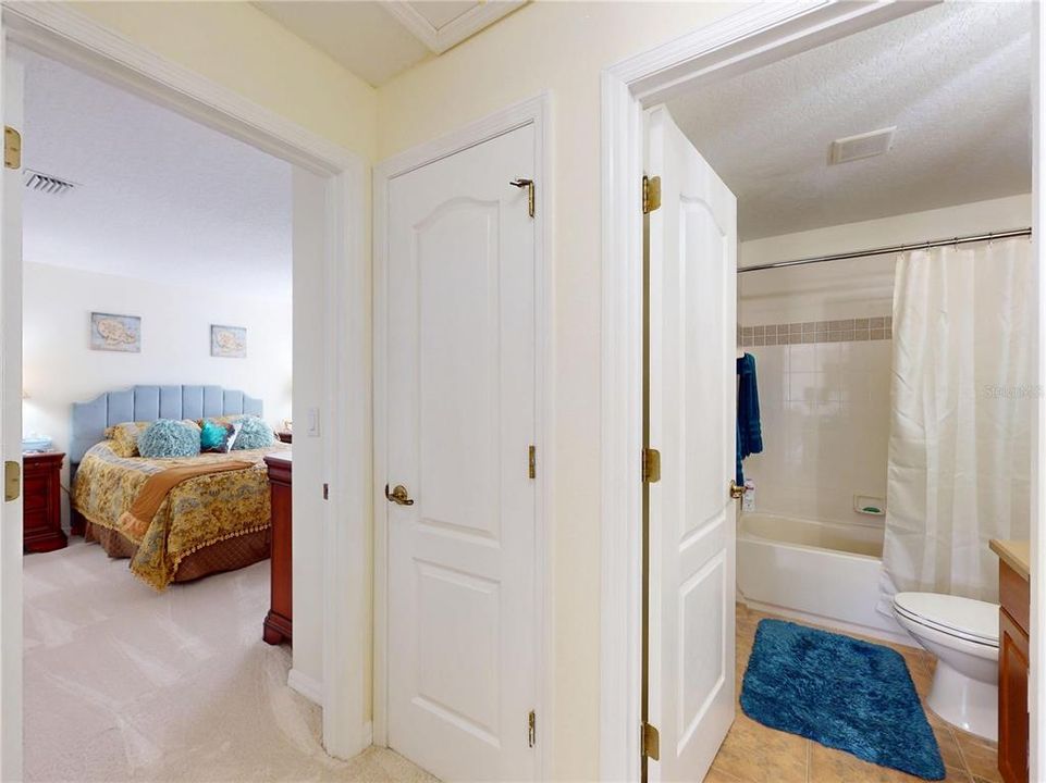 For Sale: $895,000 (5 beds, 3 baths, 4016 Square Feet)