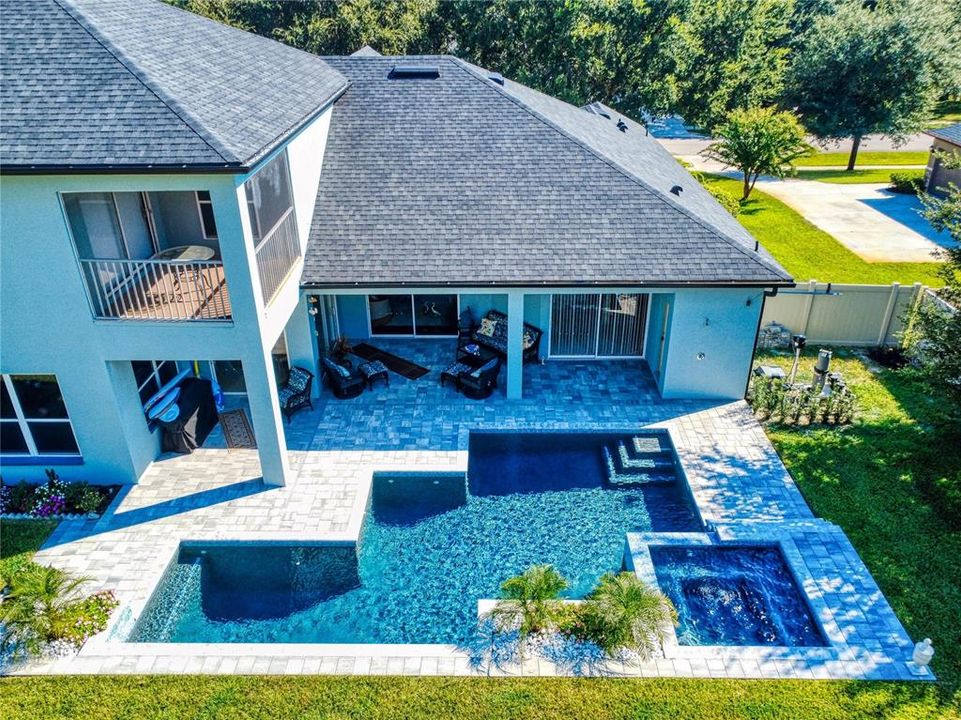 For Sale: $895,000 (5 beds, 3 baths, 4016 Square Feet)