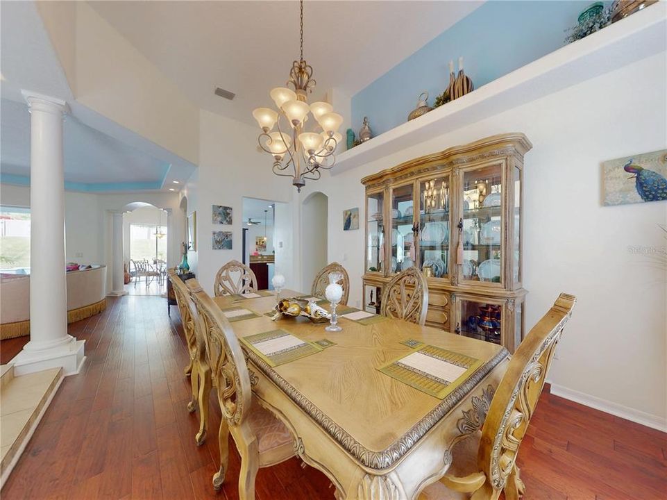 For Sale: $895,000 (5 beds, 3 baths, 4016 Square Feet)