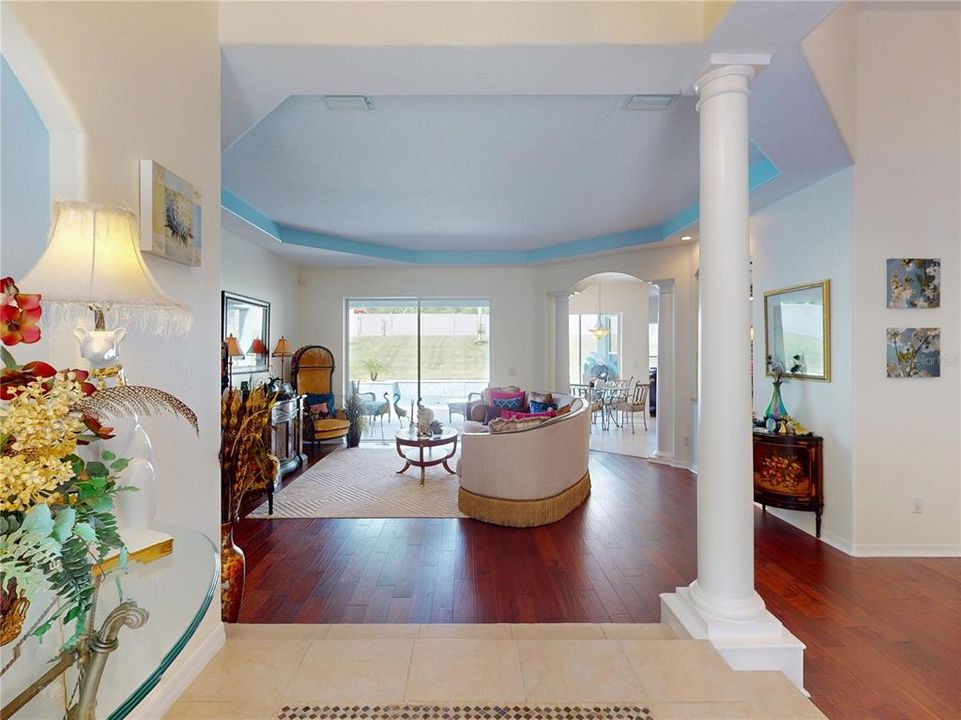 For Sale: $895,000 (5 beds, 3 baths, 4016 Square Feet)