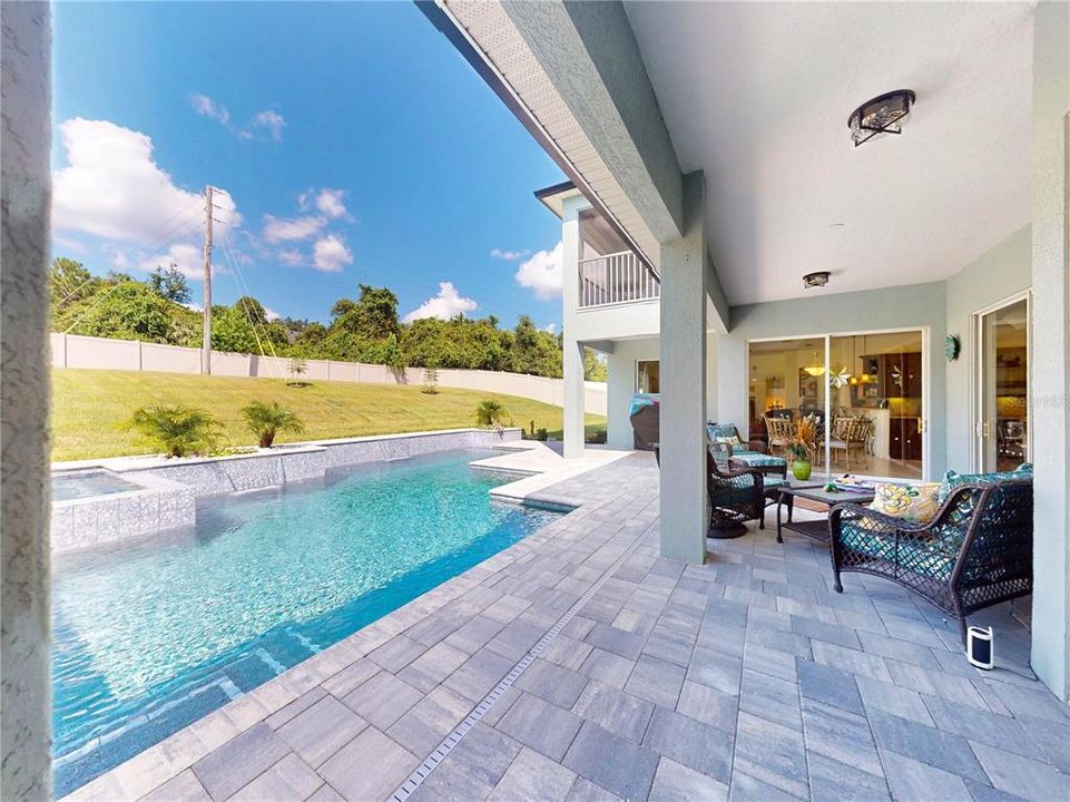 For Sale: $895,000 (5 beds, 3 baths, 4016 Square Feet)