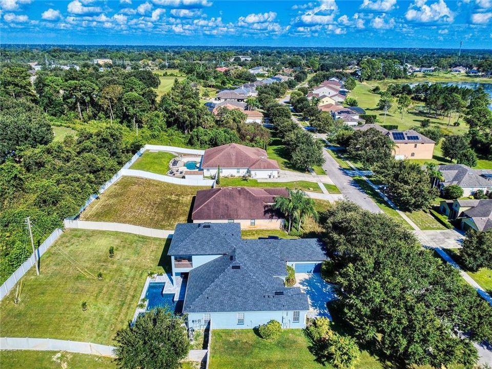 For Sale: $895,000 (5 beds, 3 baths, 4016 Square Feet)