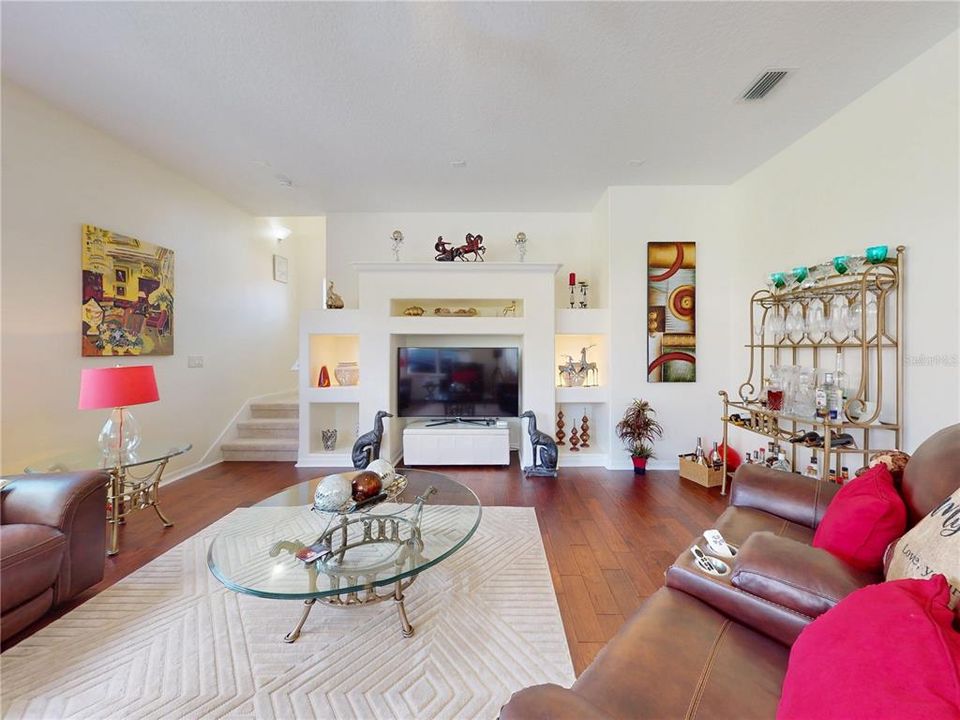 For Sale: $895,000 (5 beds, 3 baths, 4016 Square Feet)